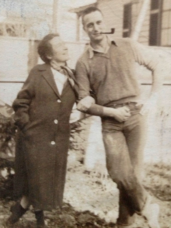 photos of Anne and Byron Davis